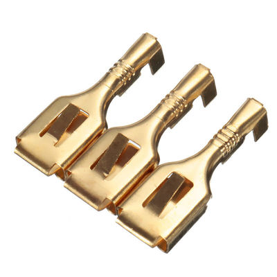 connettori elettrici d'abitazione terminali dell'automobile della piegatura di 6.3mm 1 Pin di modo ad un Pin di 8 modi