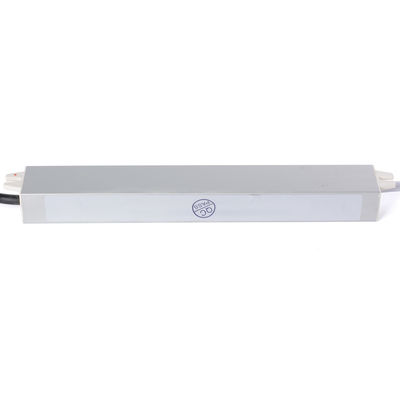 La CC 12V 40W che accende il driver impermeabile Power Supply IP67 del trasformatore LED ha introdotto l'adattatore di AC170-250V per la striscia del LED
