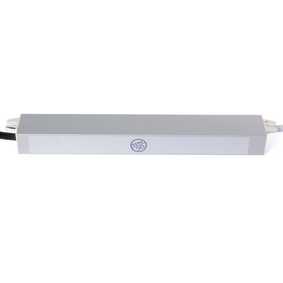 La CC 12V 30W che accende il driver impermeabile Power Supply IP67 del trasformatore LED ha introdotto l'adattatore di AC170-250V per la striscia del LED