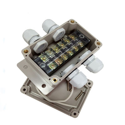 Scatola di giunzione impermeabile di distribuzione via cavo IP65 100*68*50mm con il montaggio della parete di modi dei blocchetti terminali 3
