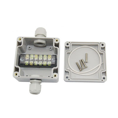 Accendendo recinzione elettrica di distribuzione della scatola di giunzione dei collegamenti del cavo 83*81*56mm impermeabile con i connettori