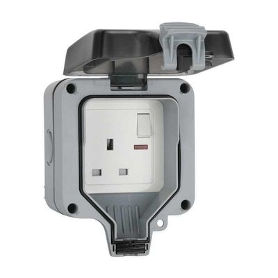 Contenitore di commutatore di plastica di carico all'aperto di Pali di potere dell'incavo fissato al muro dello sbocco IP66 Wheatherproof