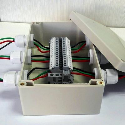 La scatola di giunzione elettrica di distribuzione via cavo 200*120*75mm impermeabilizza con i blocchetti terminali della ferrovia di baccano