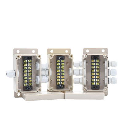 Scatola di giunzione impermeabile di distribuzione via cavo IP65 100*68*50mm con il montaggio della parete di modi dei blocchetti terminali 3