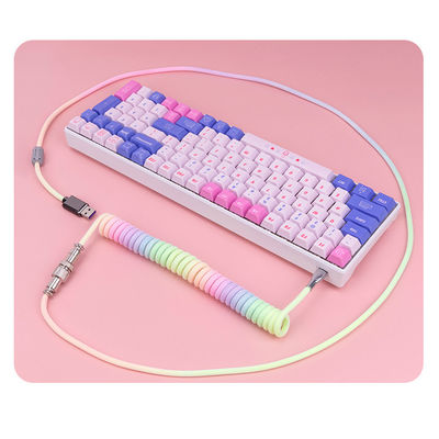Connettore arrotolato del cavo meccanico della tastiera audio che coppia il tipo-c cavo di USB dell'arcobaleno