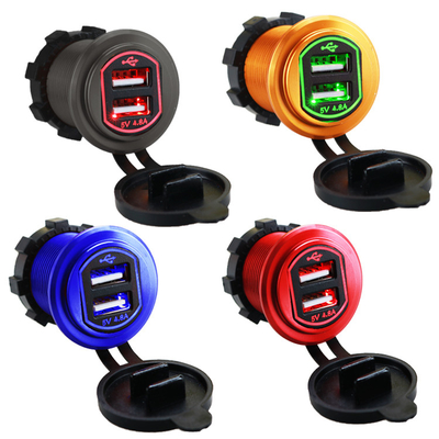Incavo di potere doppio dell'adattatore dello sbocco del caricatore di USB 4.8A per la nave automatica 12-24V impermeabile del camion del motociclo