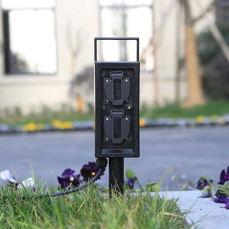 Palo all'aperto 10A AC250V della presa di corrente di corrente elettrica del plugin del prato inglese della In-terra del giardino